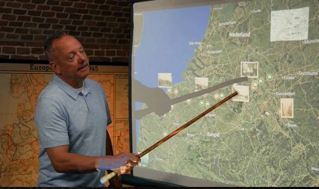 Tommy Hamelink bij het programma Oorlogsalbums