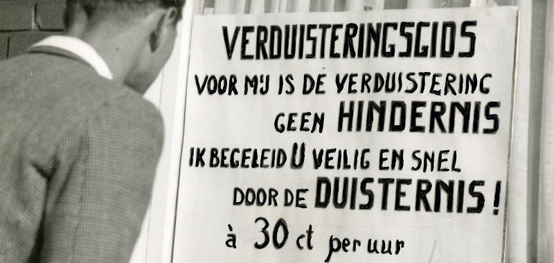 raambiljet voor verduisteringsgids augustus 1940 foto gemaakt door Globe fotopers en reclamebureau