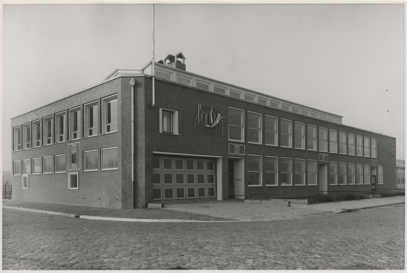 Pegasusstraat 5 11, N.V. Nederlandsche Huis Telefoon Maatschappij, 1955. Foto: E.M. van Ojen