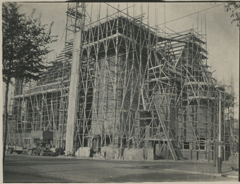 Laan van Meerdervoort 627, Bethlehemkerk in aanbouw. 1931, maker onbekend